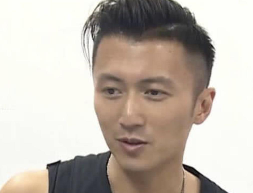 娱乐圈马虎明星_娱乐圈谁狐臭_杨幂挖鼻孔